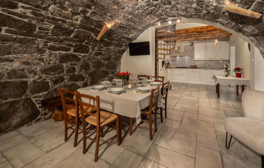 Villa Stancija Kavali Stone House, Zvoneca-오파티아 외부 사진